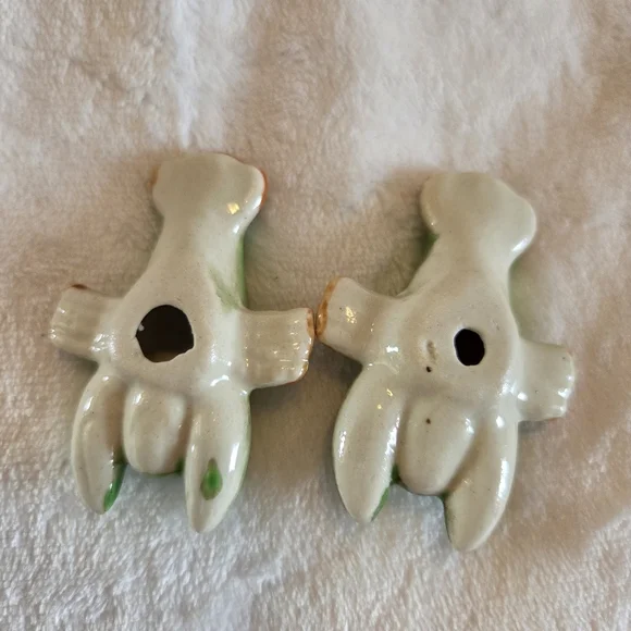 Vintage green ceramic lobster crawdad salt and pepper shakers ocean beach - Picture 4 of 7